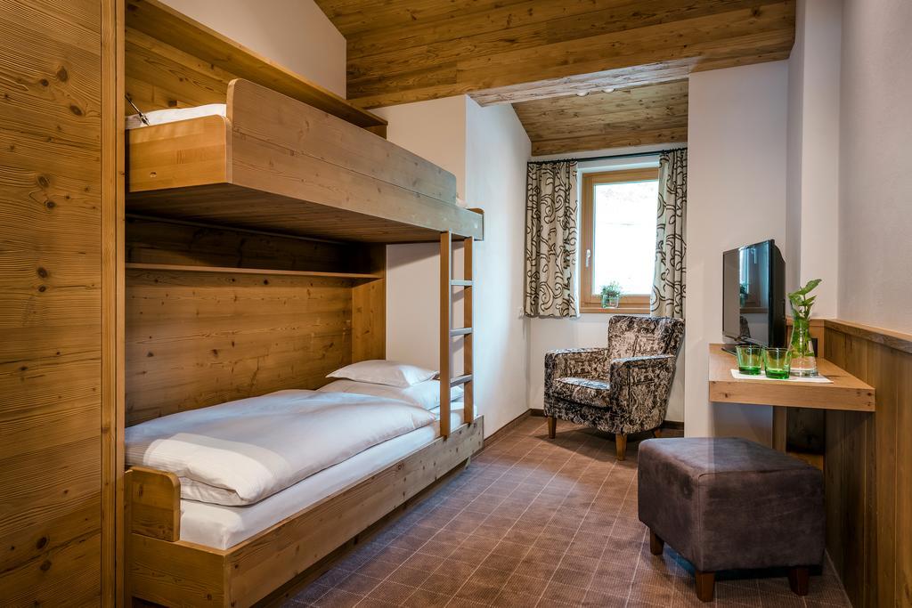 Hotel Auenhof Lech am Arlberg Exterior photo